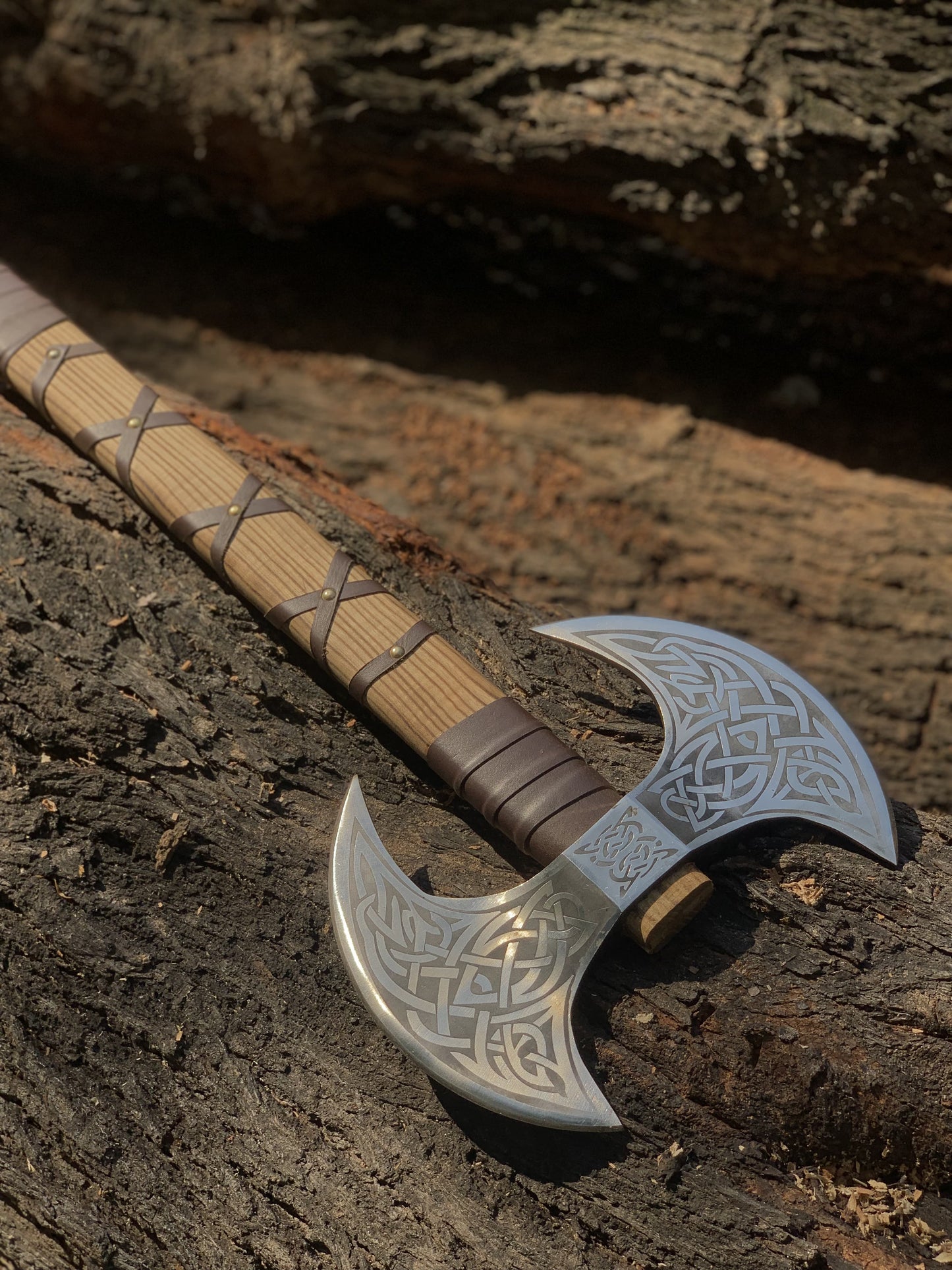 Axe Double Headed (Brown)